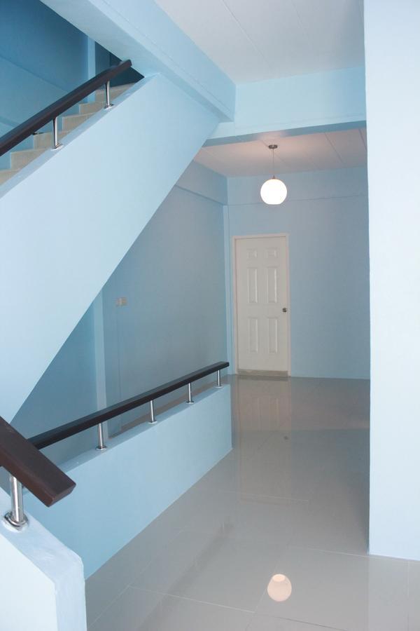 One One Hostel Patong Exterior photo