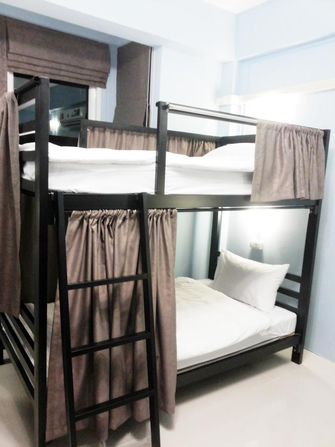 One One Hostel Patong Exterior photo